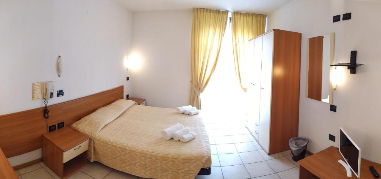 Hotel La Pace Bagno di Romagna Luaran gambar